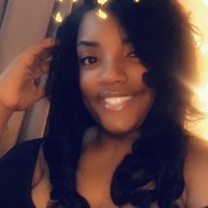 Meet your Posher, Tia